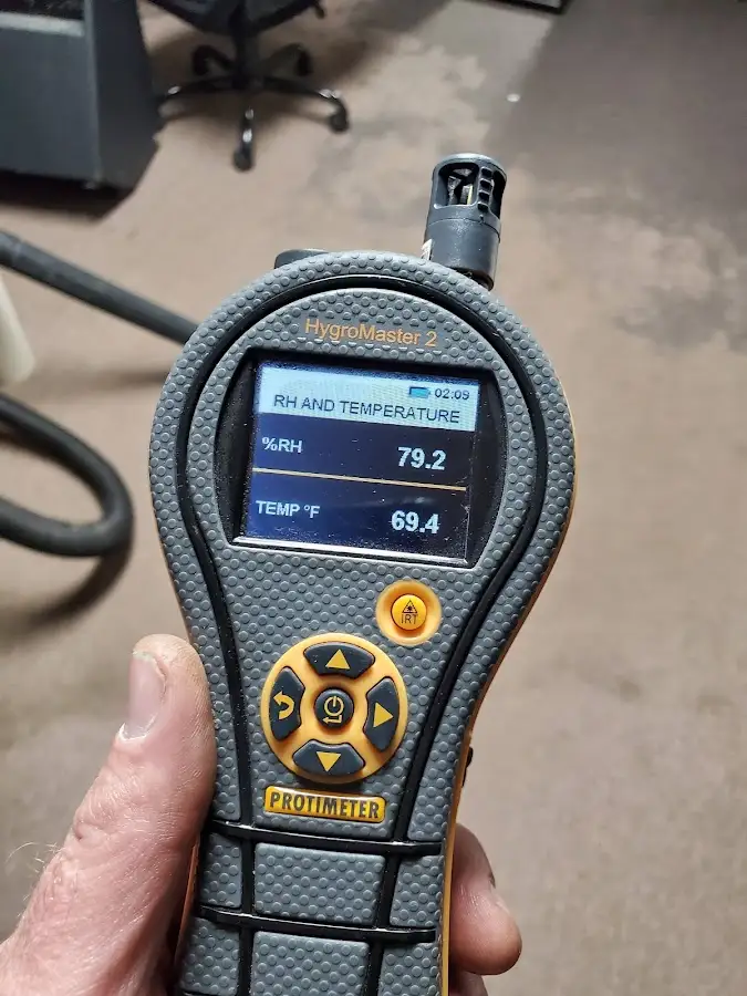 Moisture meter humidity assessment for Fire & Smoke Damage Restoration in Sandy Oaks